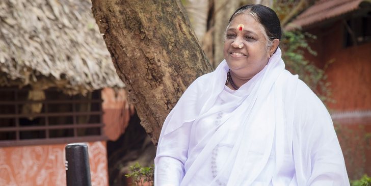 Mata Amritanandamayi Quiz: How Much You Know About Mata Amritanandamayi?